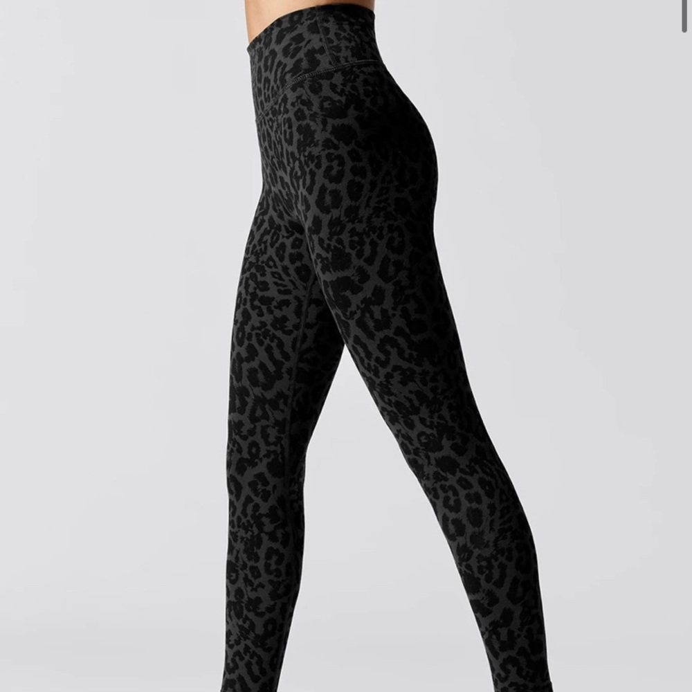 Lululemon Cheetah print legging